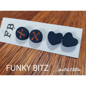 Cute navy button two pack studs